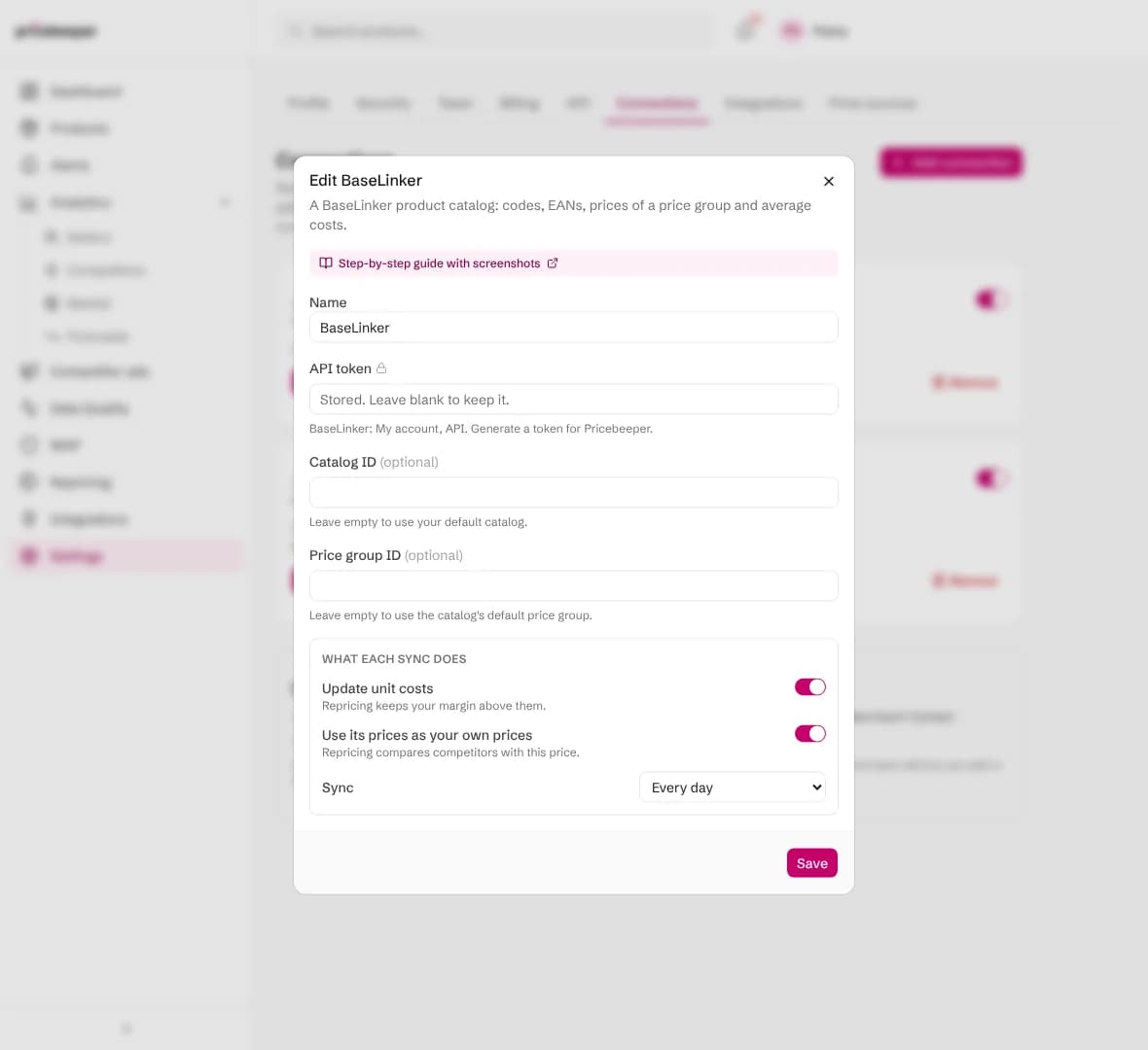 Editing the BaseLinker connection: the token field says the stored token is kept unless a new one is typed